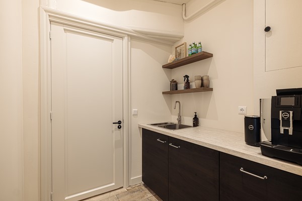 Medium property photo - Eerste Lindendwarsstraat 1H, 1015 LE Amsterdam